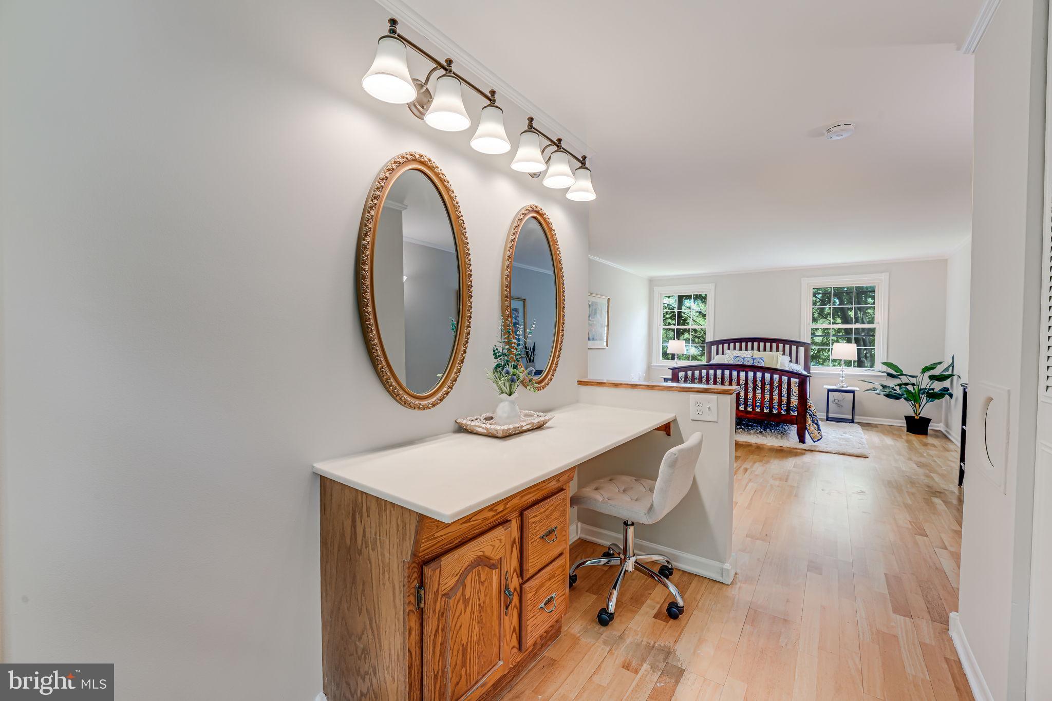 12250 Angel Wing Court Reston, VA 20191 - Photo 26 of 69 Alternate view of primary bedroom