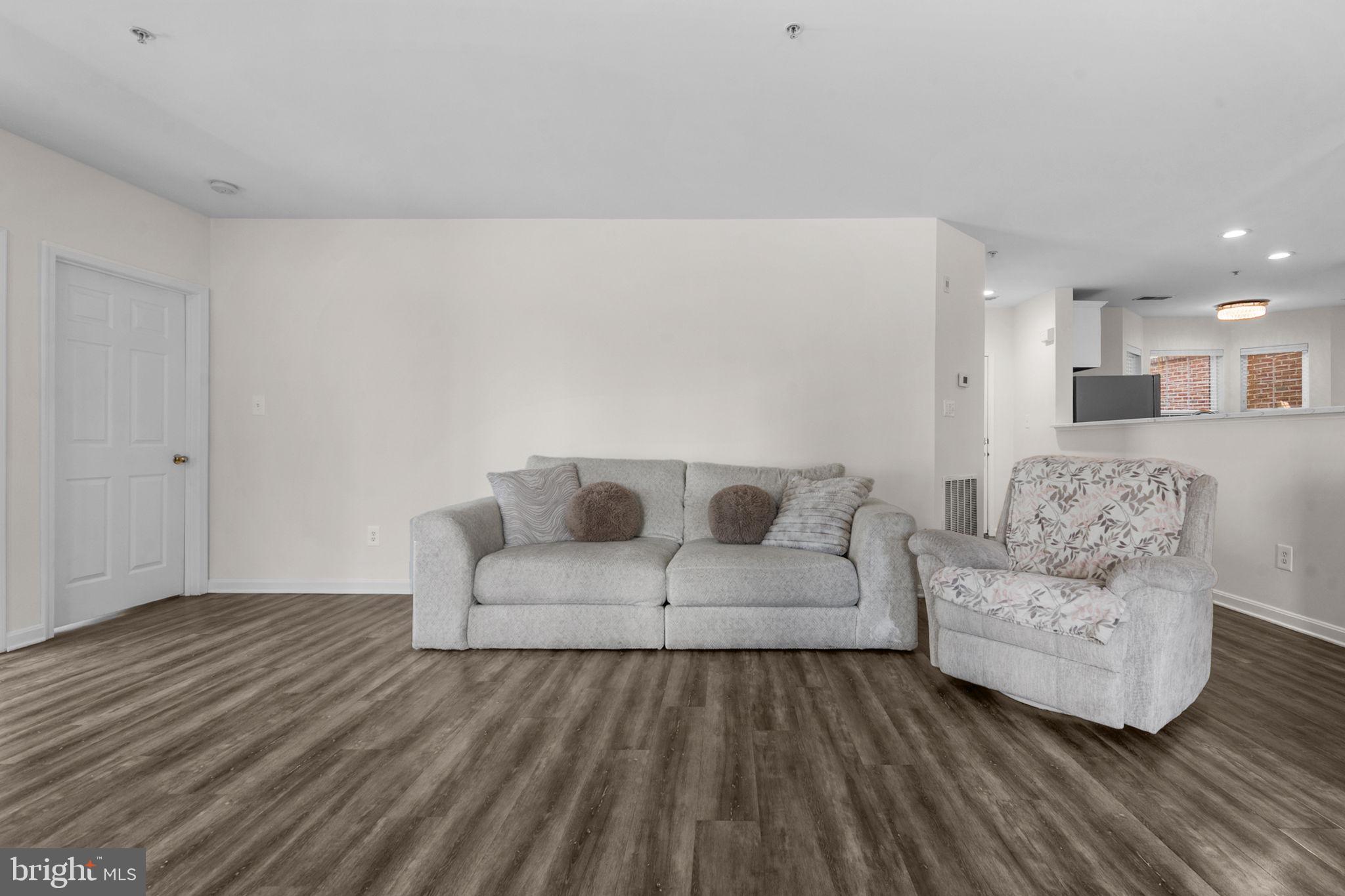 25300 Lake Mist Square, Unit 101 Chantilly, VA 20152 - Photo 16 of 63