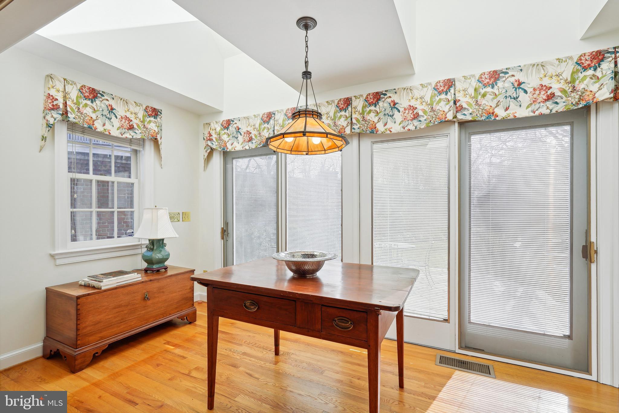 3720 Seminary Road Alexandria, VA 22304 - Photo 16 of 40 Breakfast Room off Kitchen