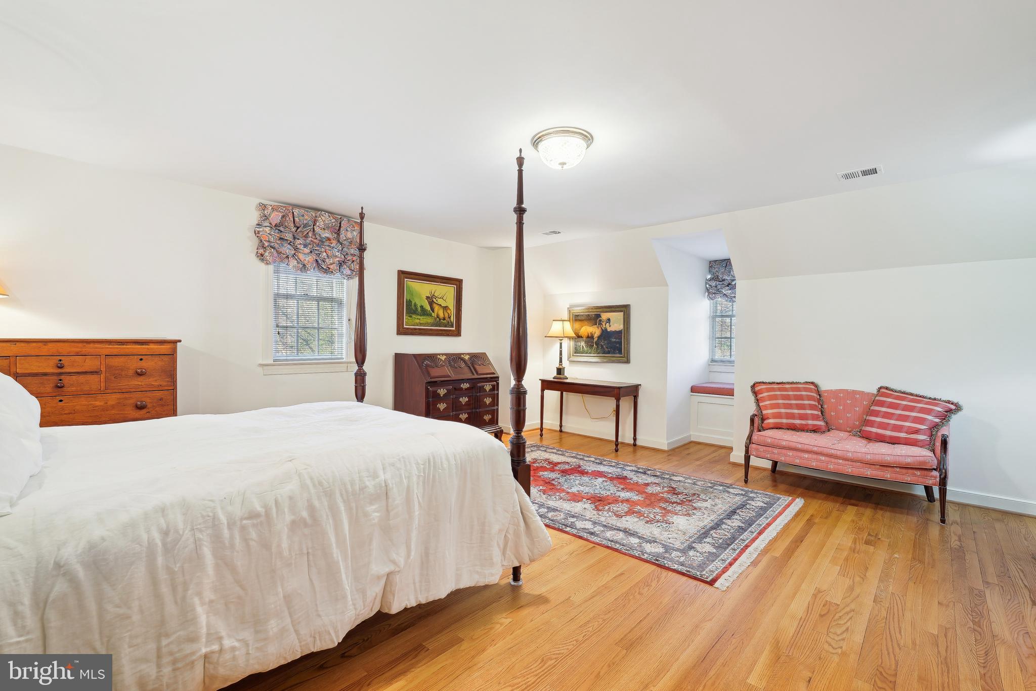 3720 Seminary Road Alexandria, VA 22304 - Photo 21 of 40 Primary Bedroom
