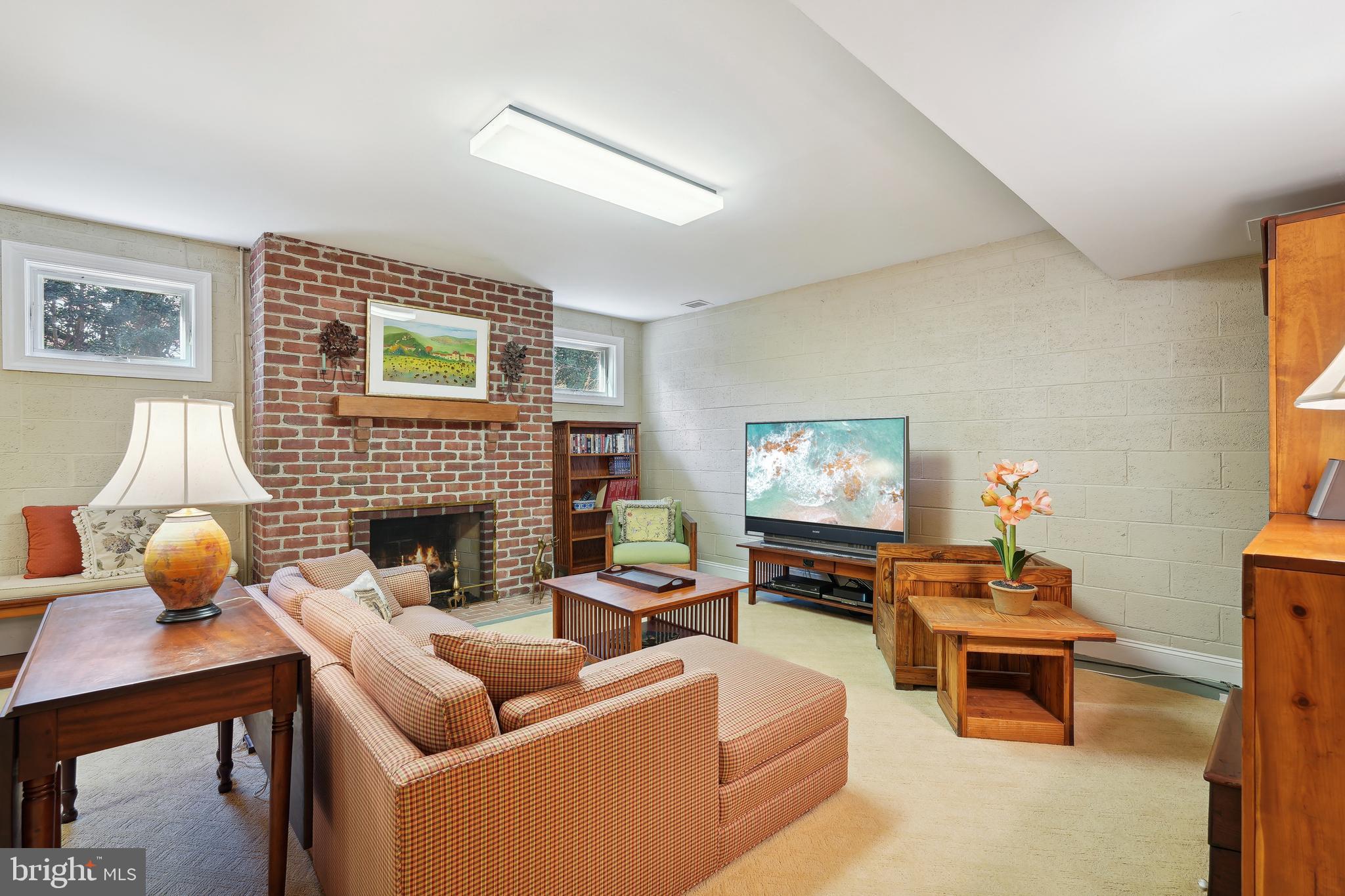 3720 Seminary Road Alexandria, VA 22304 - Photo 25 of 40 Rec Room