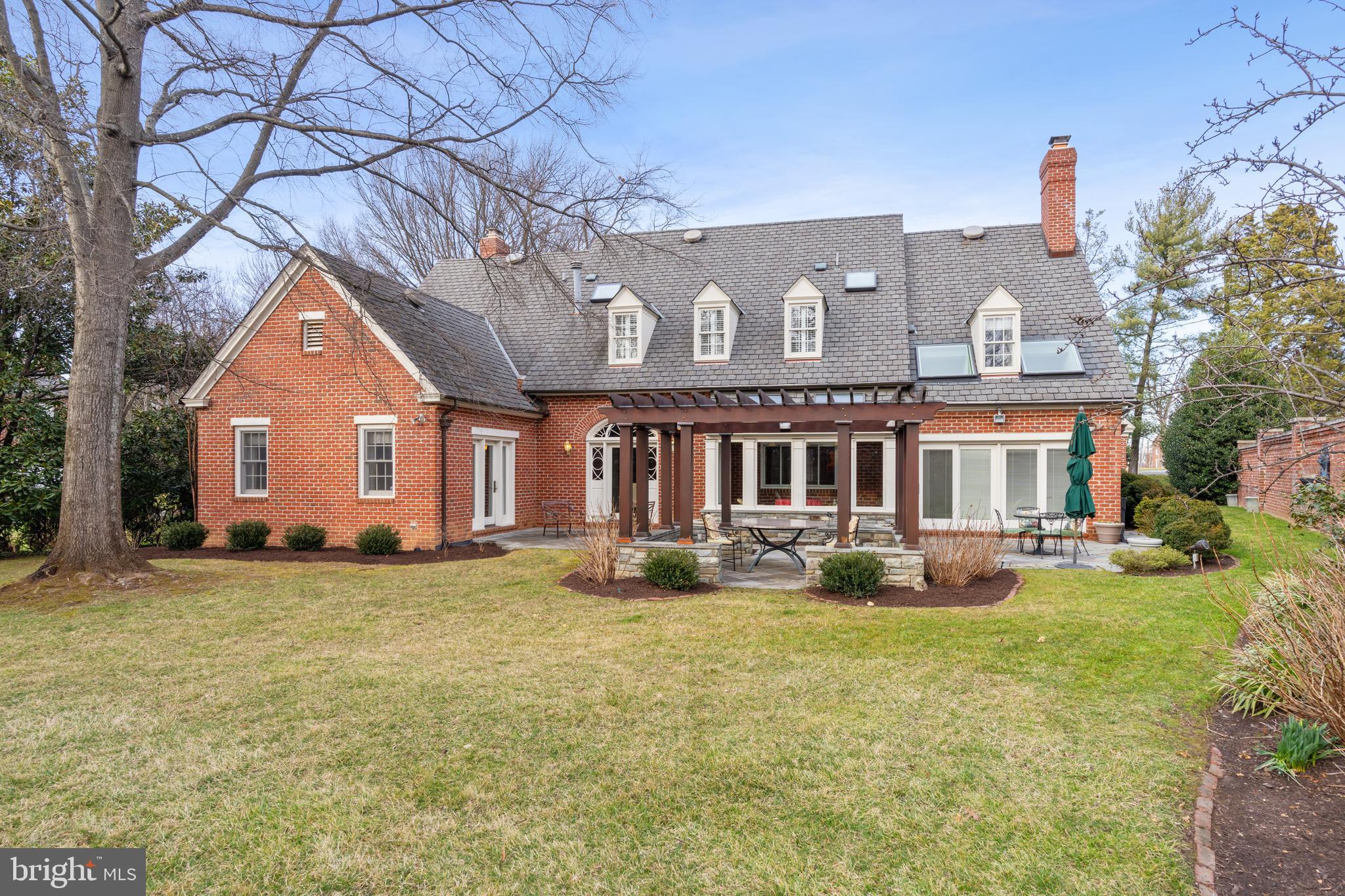 3720 Seminary Road Alexandria, VA 22304 - Photo 34 of 40 Rear Exterior