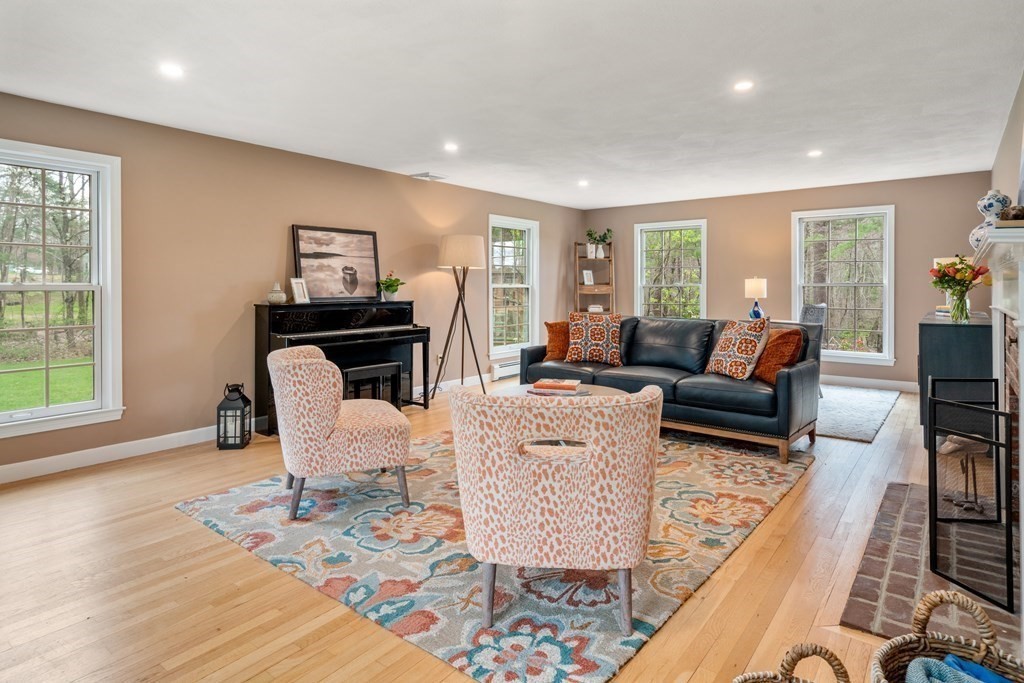 51 Parks Drive Sherborn, MA 01770 - Photo 4 of 38