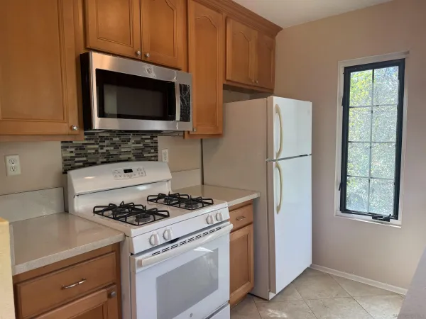 $3,150 | 13294 Wimberly Square, Unit 228, San Diego, CA 92128