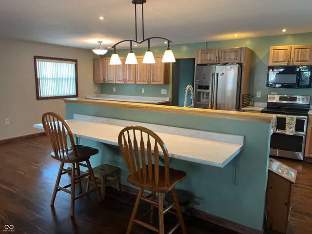 $320,000 | 1216 North Cherry Street, Rushville, IN 46173