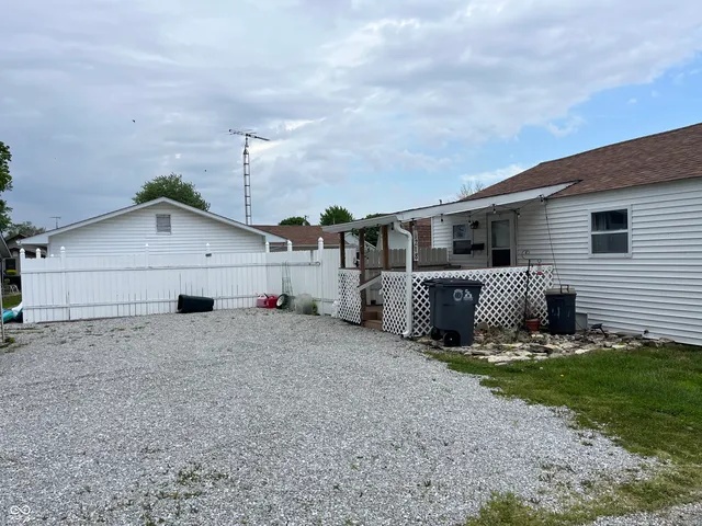 $320,000 | 1216 North Cherry Street, Rushville, IN 46173
