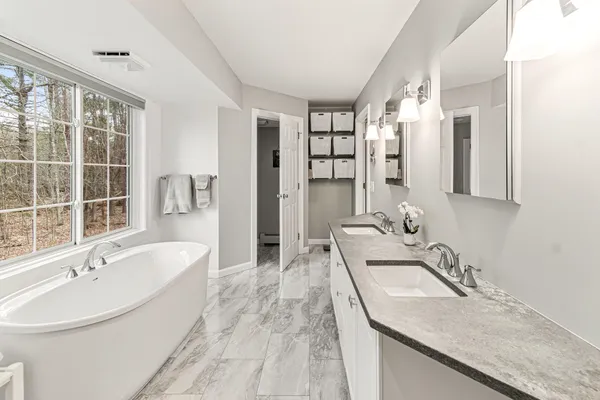 $825,000 | 7 Cedar Court, Essex, VT 05452