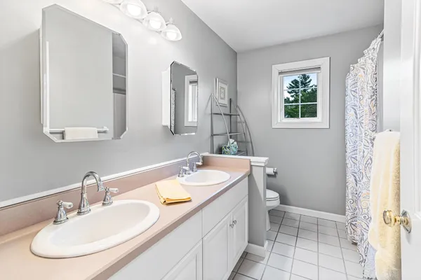 $825,000 | 7 Cedar Court, Essex, VT 05452