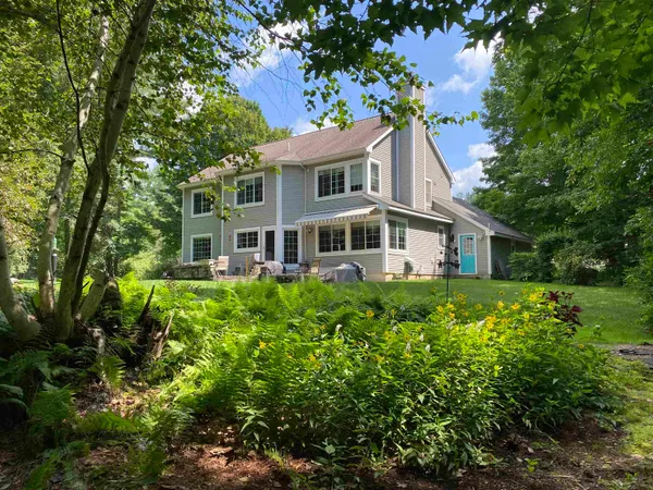 $825,000 | 7 Cedar Court, Essex, VT 05452