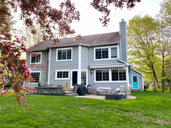 $825,000 | 7 Cedar Court, Essex, VT 05452