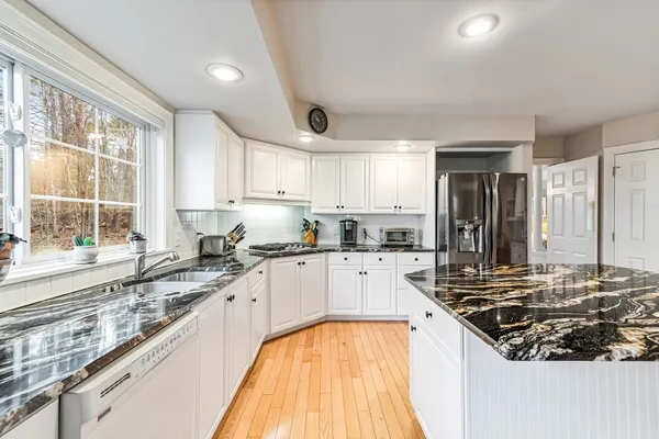 $825,000 | 7 Cedar Court, Essex, VT 05452