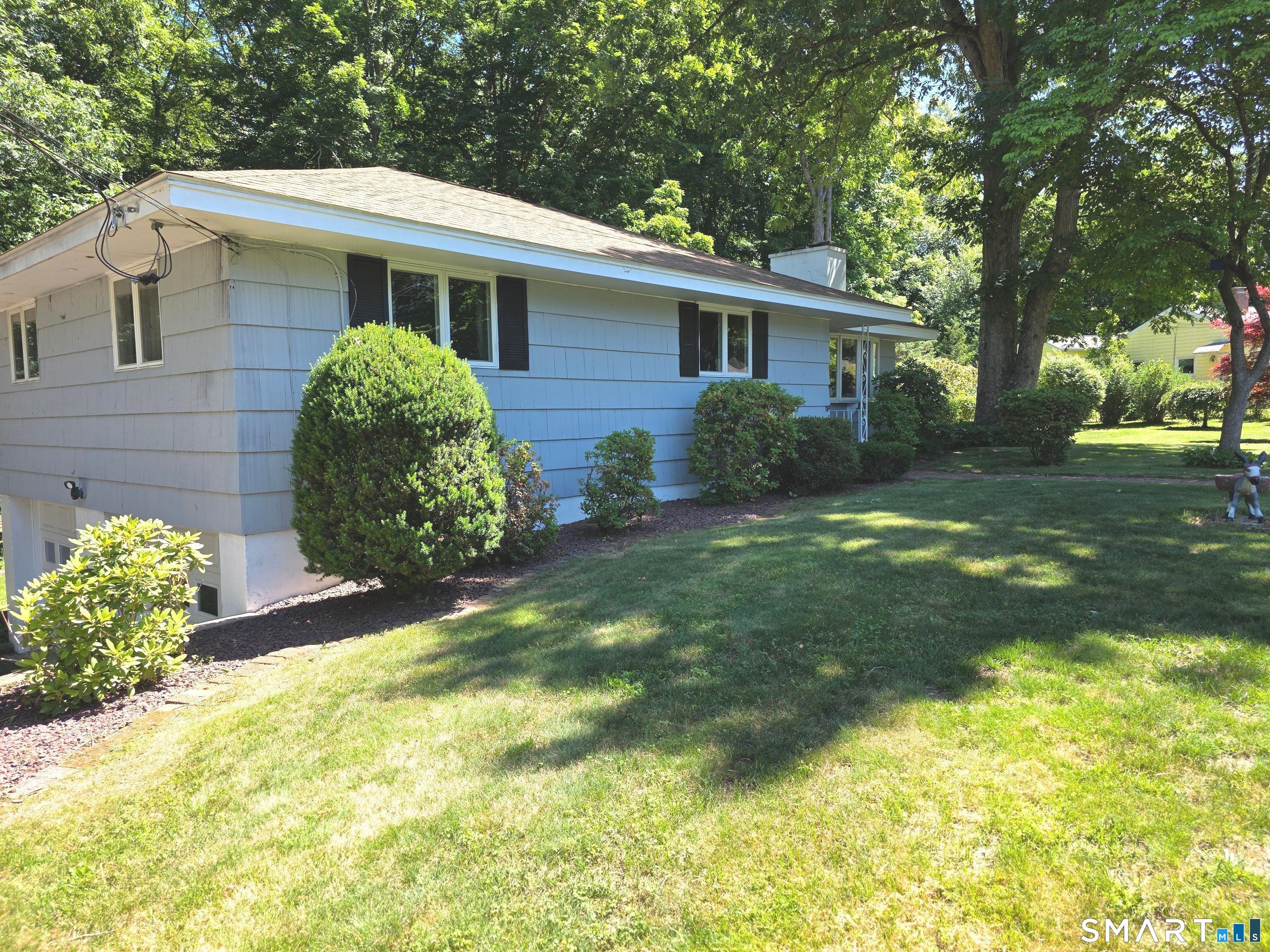 54 Hemlock Ridge Cheshire, CT 06410 - Photo 3 of 34