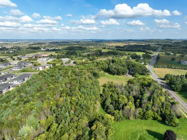 $381,000 | 1905 Dairyland Road, Menomonie, WI 54751