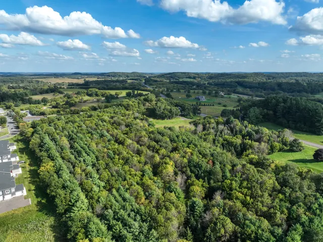 $381,000 | 1905 Dairyland Road, Menomonie, WI 54751