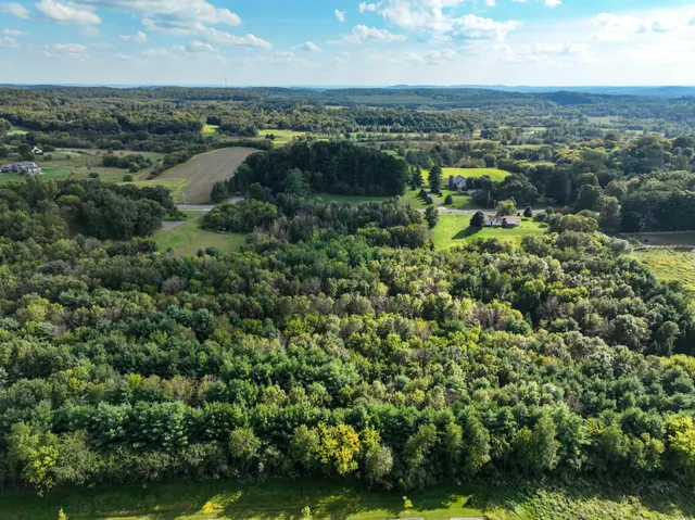 $381,000 | 1905 Dairyland Road, Menomonie, WI 54751