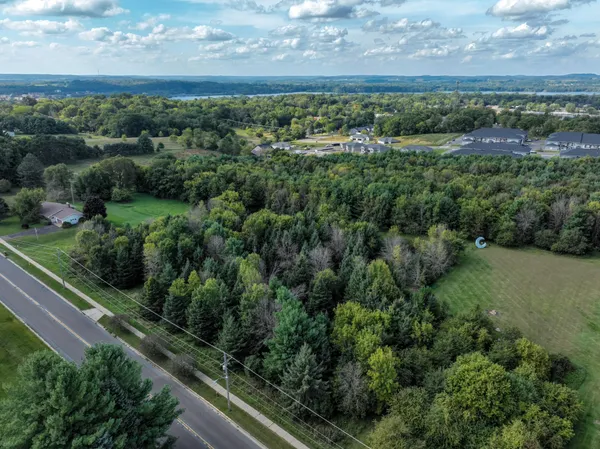 $381,000 | 1905 Dairyland Road, Menomonie, WI 54751