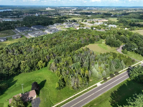 $381,000 | 1905 Dairyland Road, Menomonie, WI 54751