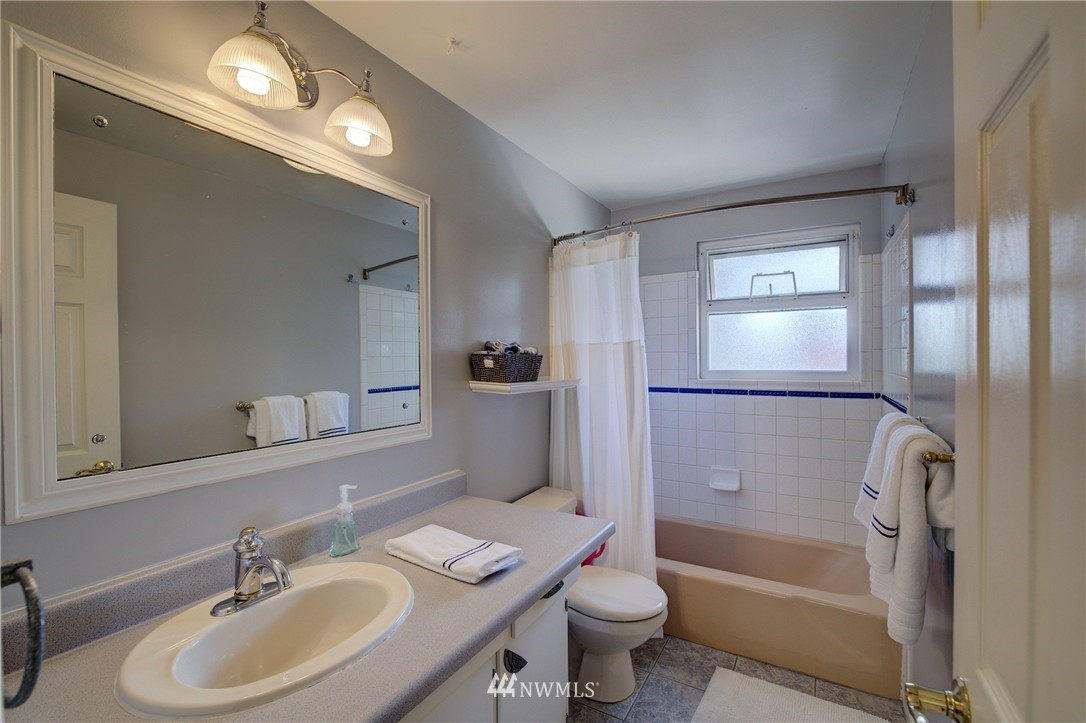 11328 Southeast 180th Place Renton, WA 98055 - Photo 11 of 25 Gallery Image 11