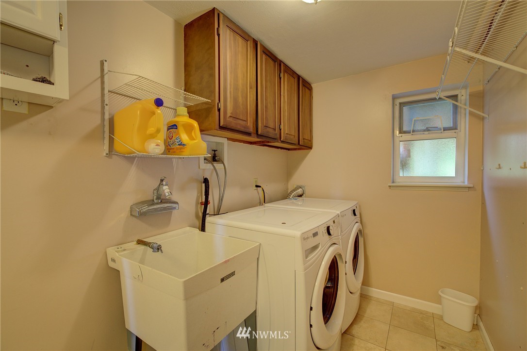 11328 Southeast 180th Place Renton, WA 98055 - Photo 17 of 25 Gallery Image 17