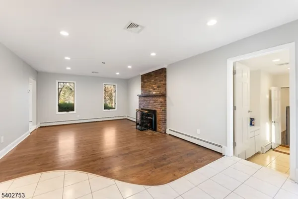 $5,500 | 850 Valley Road, Watchung, NJ 07069