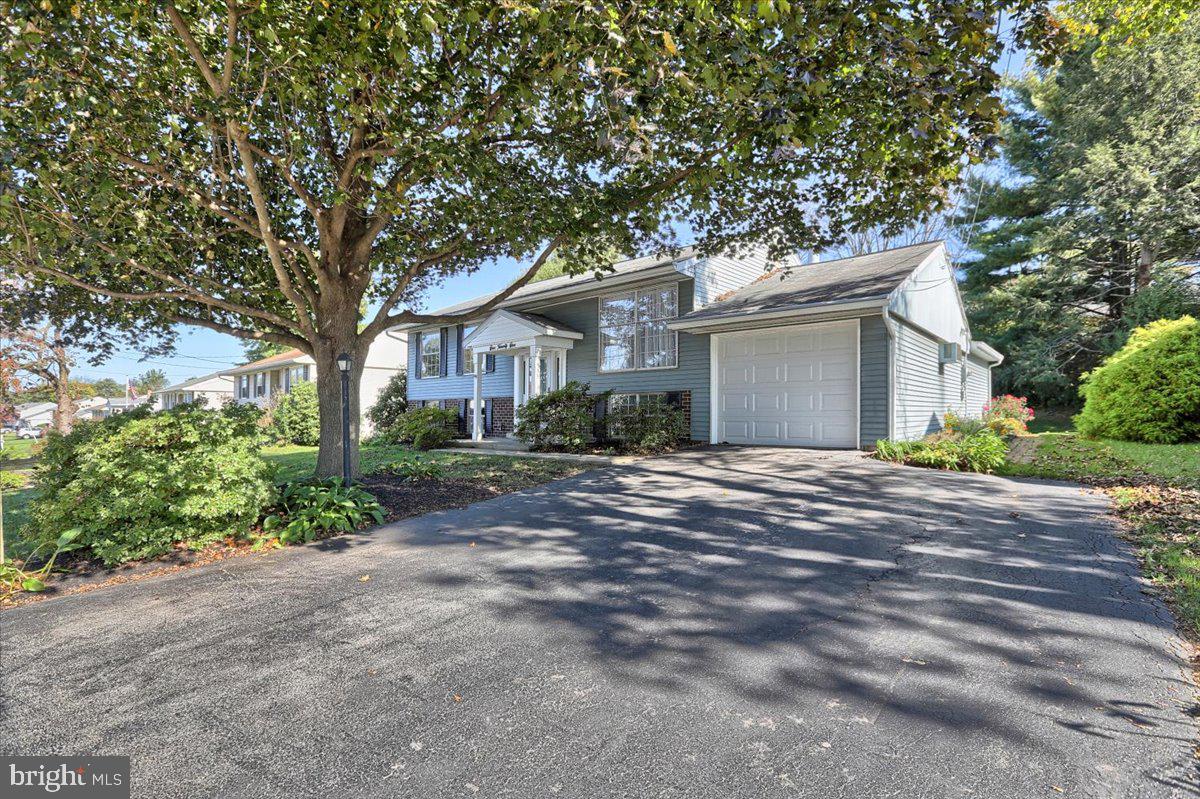121 Joseph Road Lancaster, PA 17603 - Photo 2 of 31 Gallery Image 2