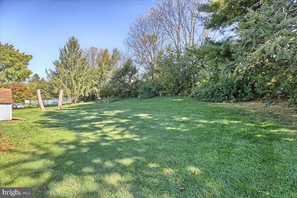 121 Joseph Road Lancaster, PA 17603 - Photo 3 of 31 Gallery Image 3
