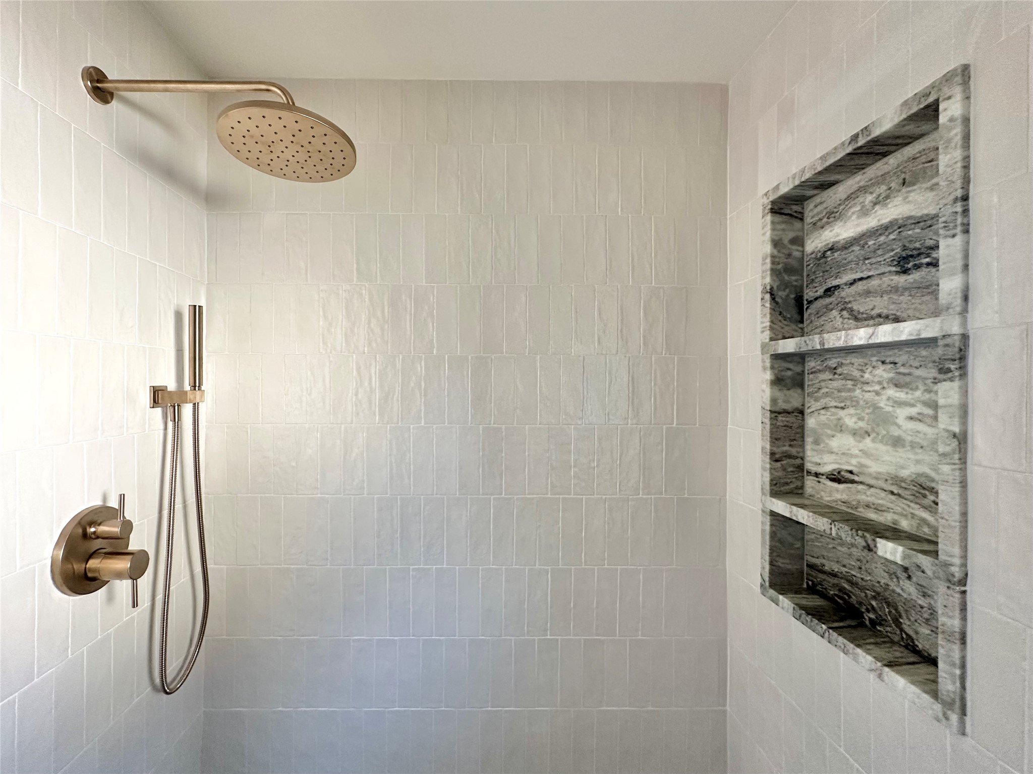 7104 Greenock Street Austin, TX 78749 - Photo 22 of 40 Stone niche in shower