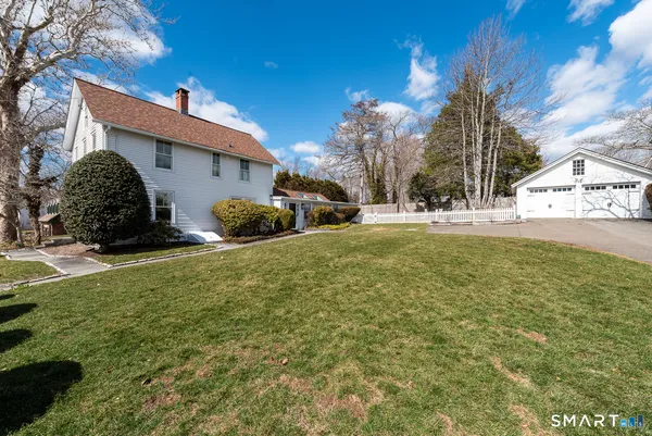 $1,050,000 | 38 Prospect Street, Essex, CT 06426