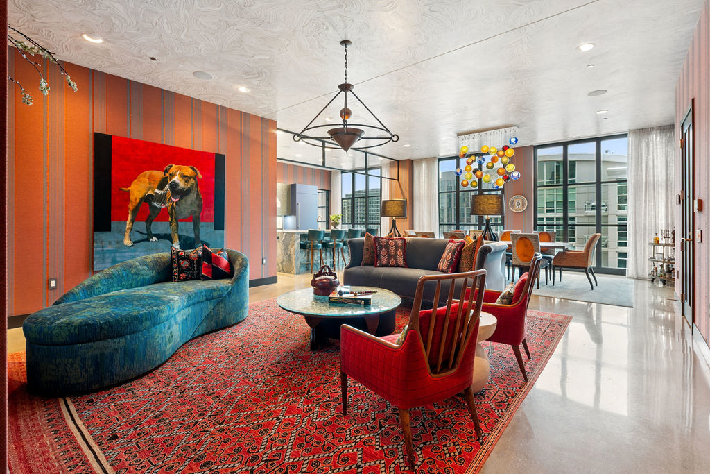 900 West Washington Boulevard, Unit 802 Chicago, IL 60607 - Photo 3 of 36 a living room with furniture and a chandelier