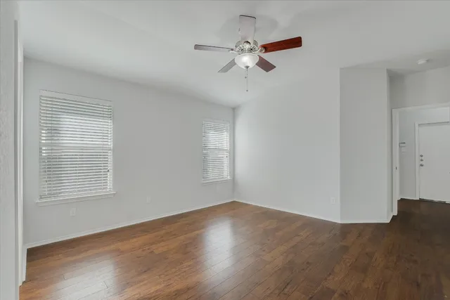 $1,900 | 906 Washburn Drive, Leander, TX 78641