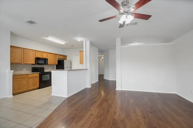 $1,900 | 906 Washburn Drive, Leander, TX 78641