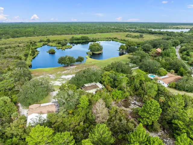 a picture of city view