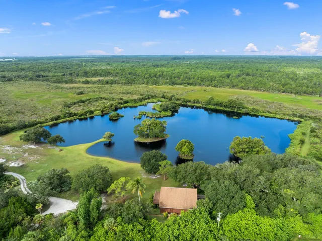 a view of a lake with a outdoor space
