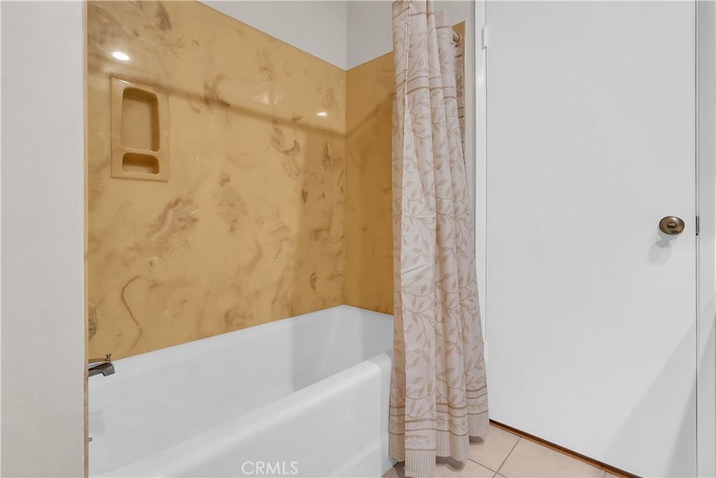 2874 Heather Road Long Beach, CA 90815 - Photo 14 of 37