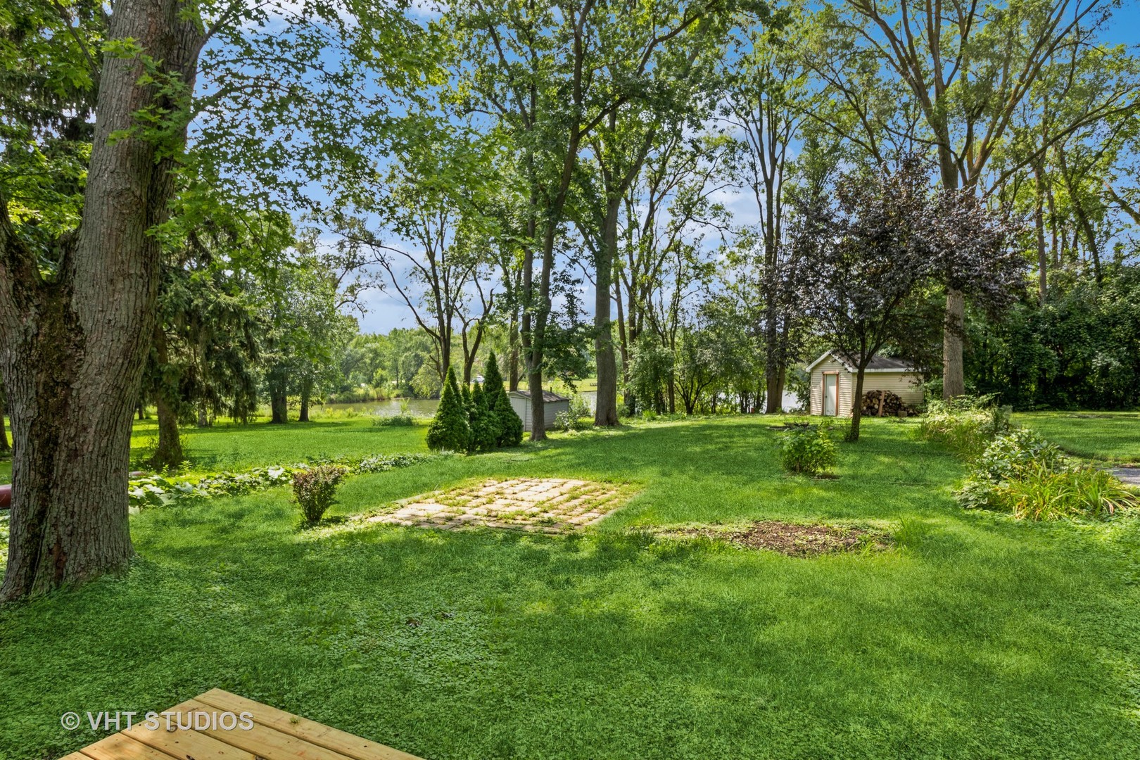 54 Deerpath Road Deer Park, IL 60010 - Photo 10 of 11 a green field with lots of trees