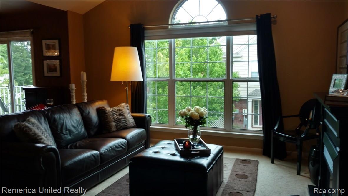 1717 Deepwood Circle, Unit 67 Rochester, MI 48307 - Photo 7 of 16 IMG_20160709_132657251_HDR.jpg