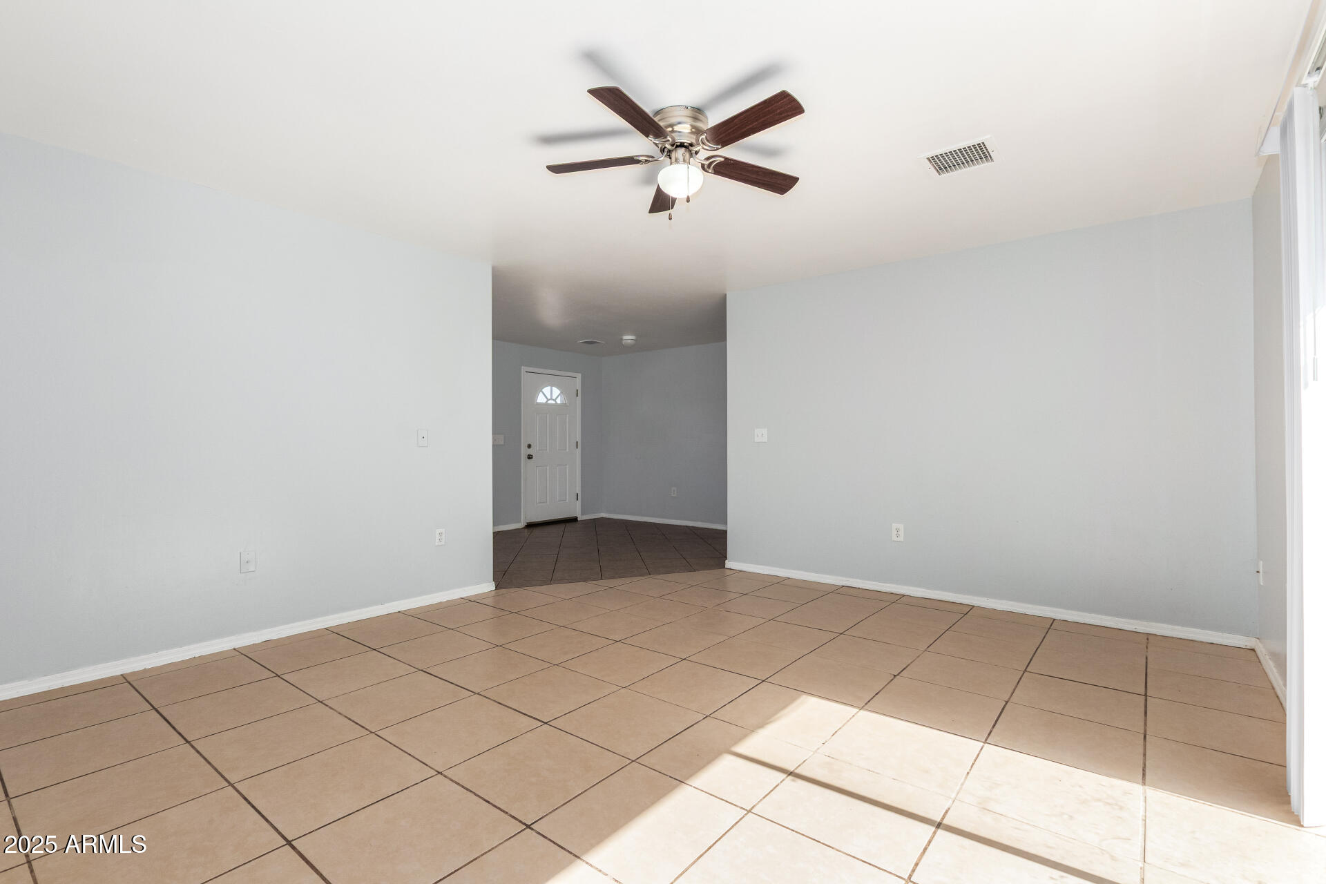 105 West 8th Street Eloy, AZ 85131 - Photo 8 of 31 a view of an empty room