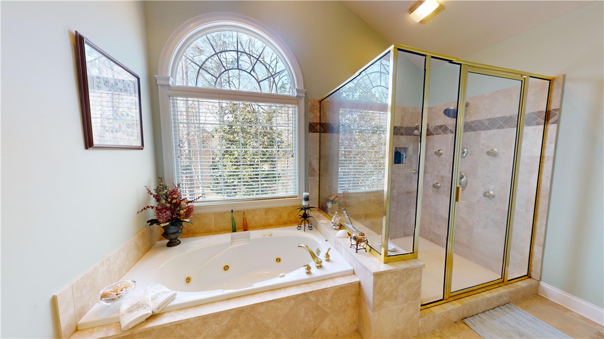 304 Red Maple Way Clemson, SC 29631 - Photo 18 of 41 Separate tub and tiled shower