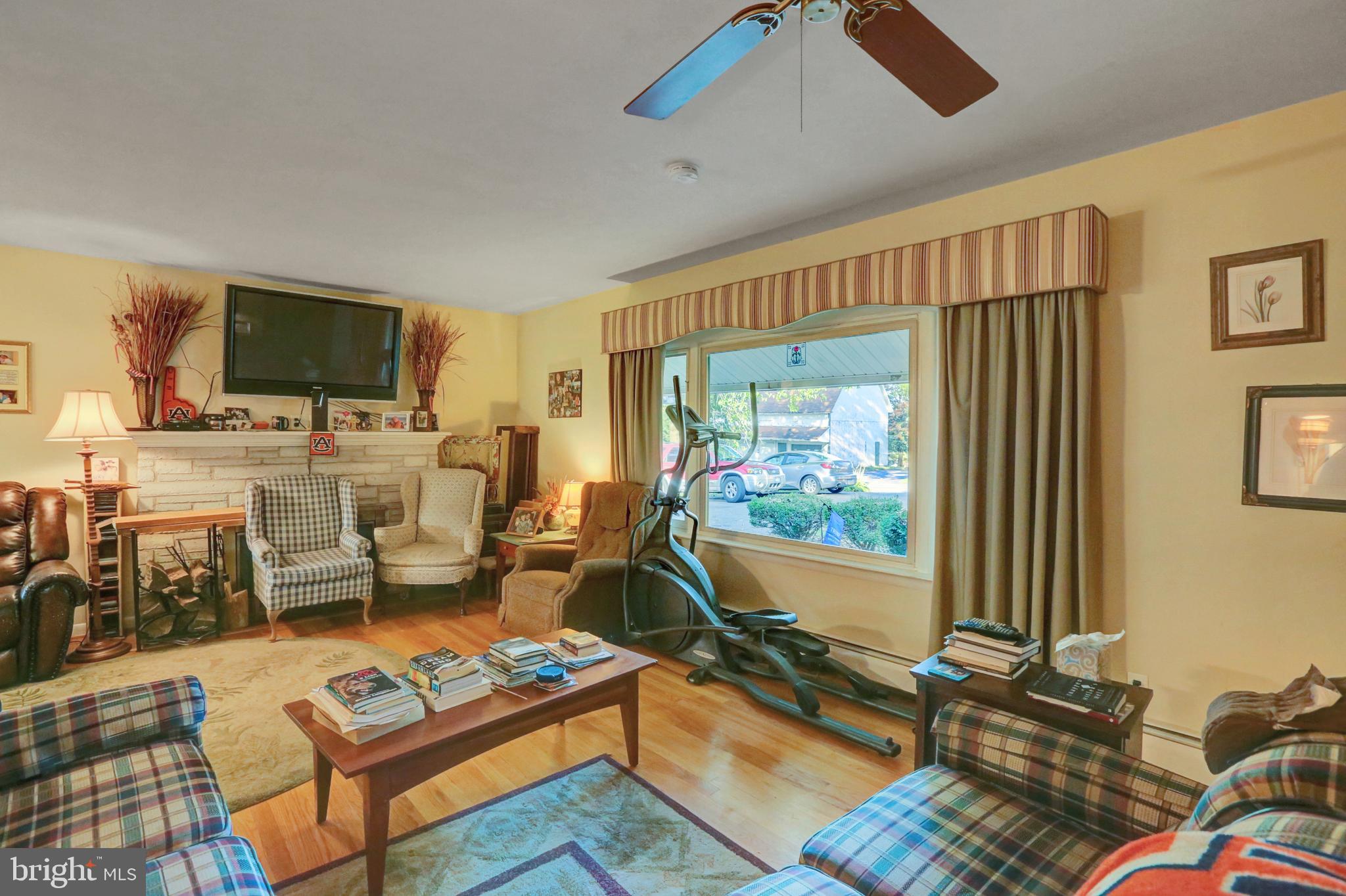 1008 Ridge Road Elizabethtown, PA 17022 - Photo 4 of 31