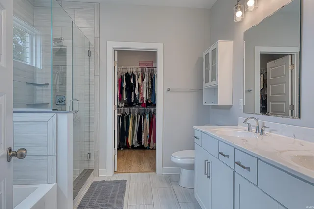 $504,900 | 5620 Red Lake Drive, Mount Vernon, IN 47620