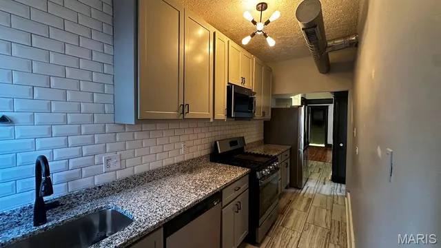 $649,000 | 4612 Arsenal Street, St. Louis, MO 63116