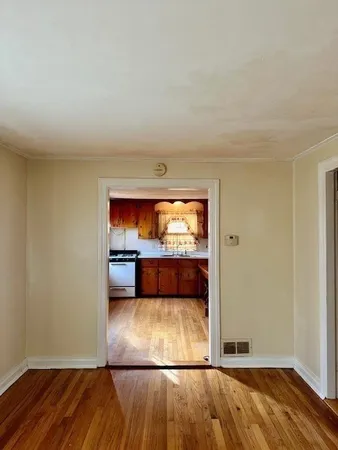 $250,000 | 91 South Main Street, Acushnet, MA 02743