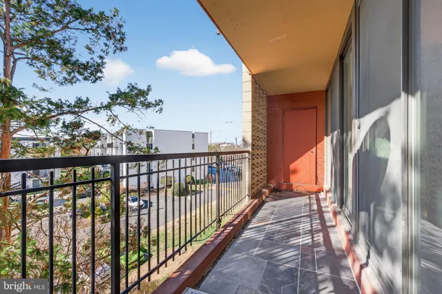 $2,299 | 16 South Van Dorn Street, Unit 506, Alexandria, VA 22304