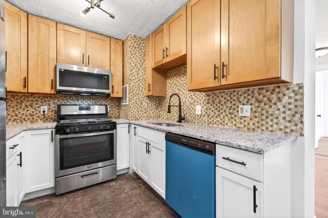 $2,299 | 16 South Van Dorn Street, Unit 506, Alexandria, VA 22304