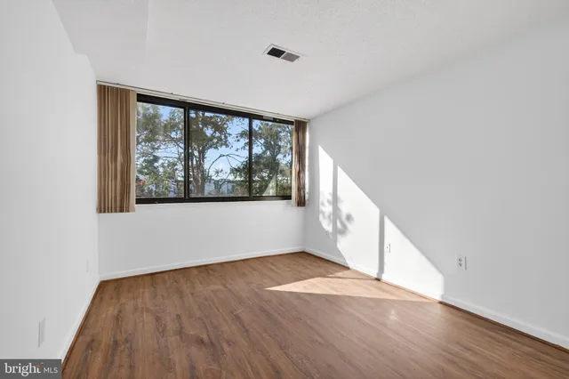 $2,299 | 16 South Van Dorn Street, Unit 506, Alexandria, VA 22304