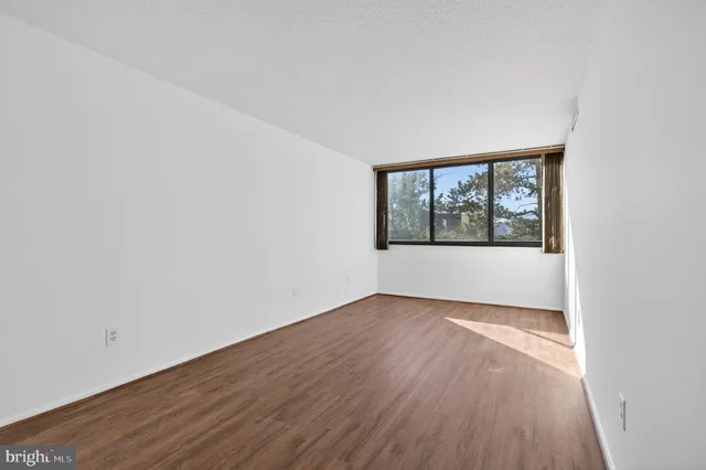 $2,299 | 16 South Van Dorn Street, Unit 506, Alexandria, VA 22304