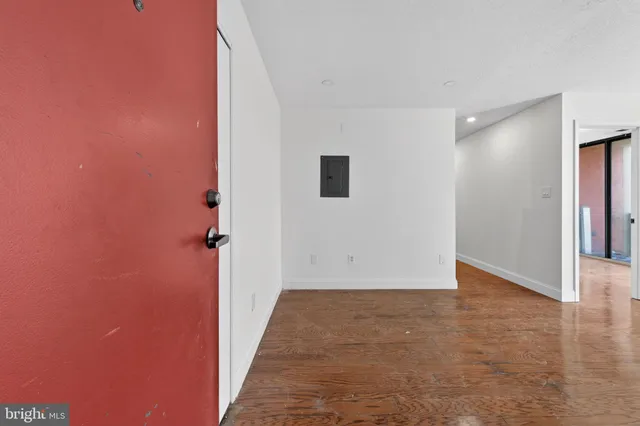 $2,299 | 16 South Van Dorn Street, Unit 506, Alexandria, VA 22304