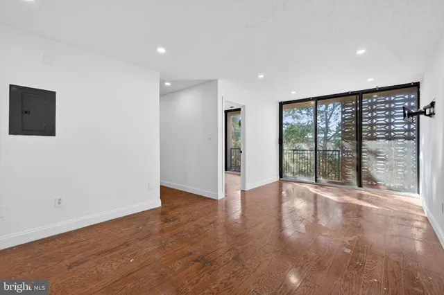 $2,299 | 16 South Van Dorn Street, Unit 506, Alexandria, VA 22304