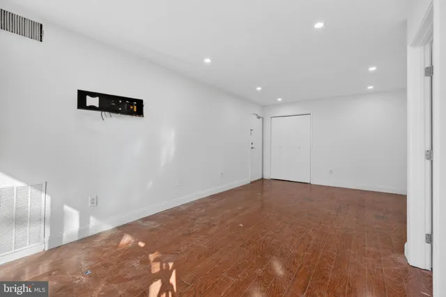 $2,299 | 16 South Van Dorn Street, Unit 506, Alexandria, VA 22304