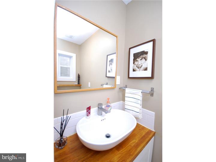 1218 Reed Street Philadelphia, PA 19147 - Photo 12 of 25 Half Bath